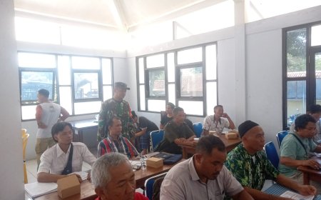 Babinsa ikut serta dalam Rekapitulasi Hasil Pemungutan Suara Pemilu 2024