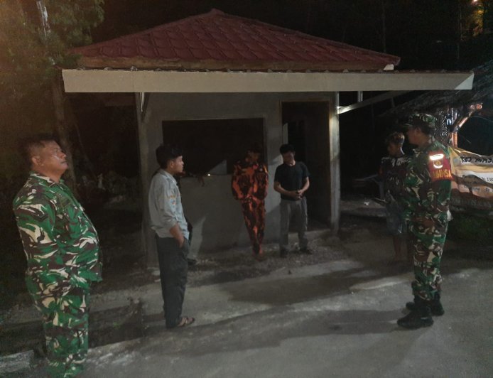 Serka Sudaryo Pantau Siskamling Bersama Pemuda Pancasila, Keamanan Lingkungan Tetap Terjaga Meski Pos Kamling Direhabilitasi